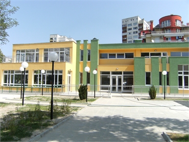 Изграждане на общностен център Слатина